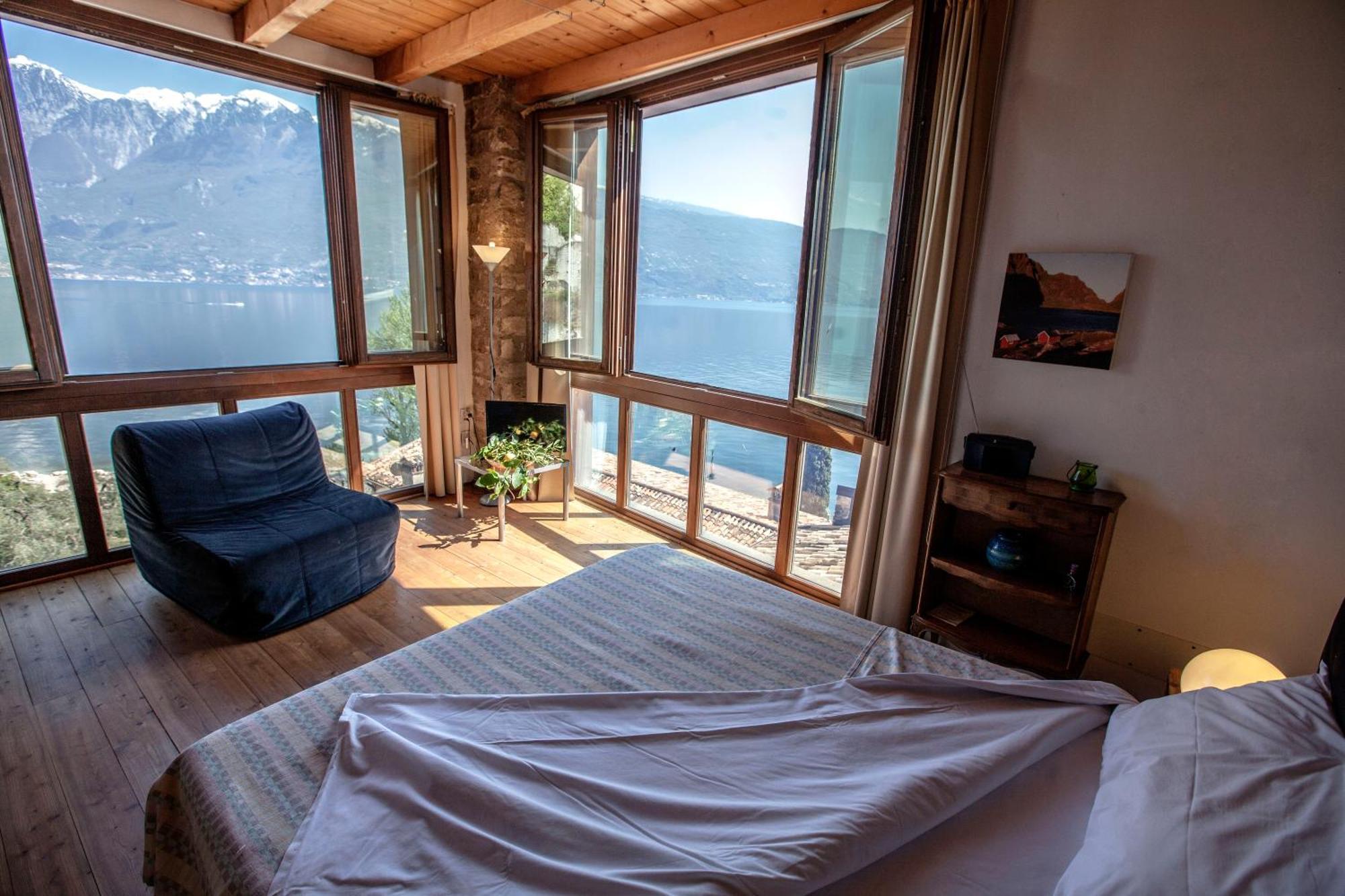 Pra De La Fam Bed & Breakfast *