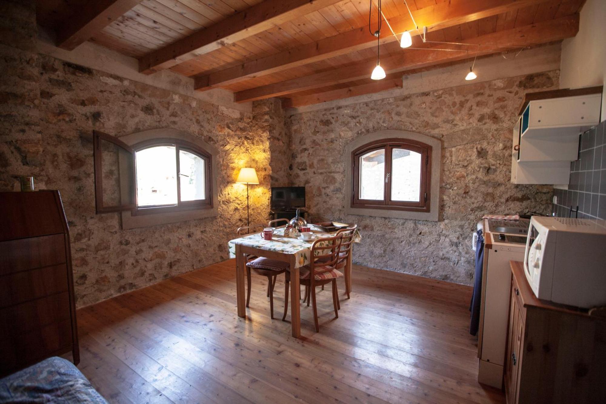 Pra De La Fam Bed and breakfast Tignale