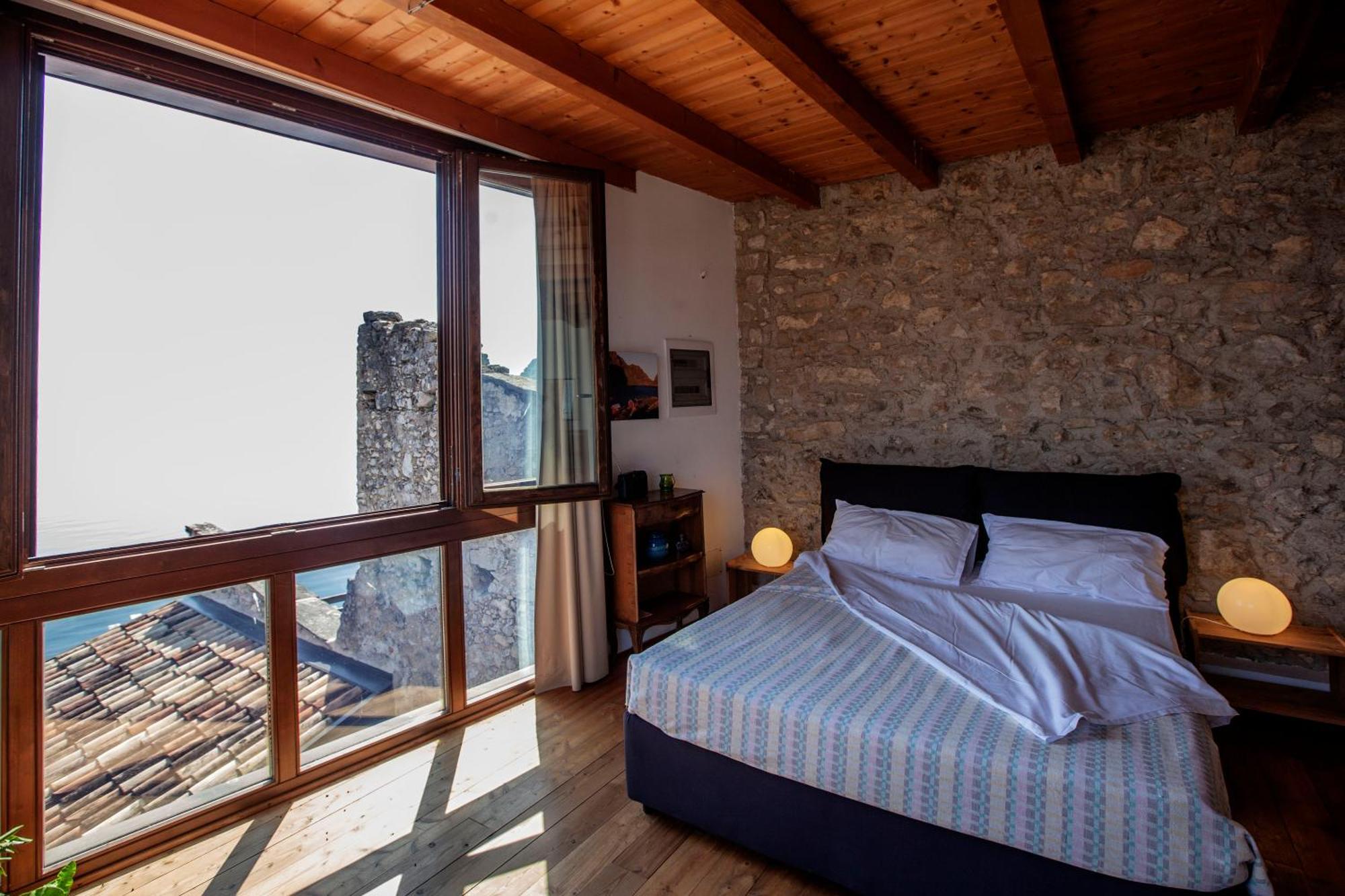 Pra De La Fam Bed and breakfast